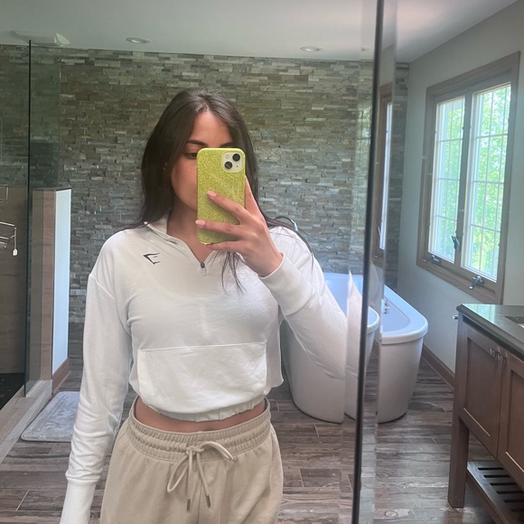 Gymshark quarter zip - Picture 2 of 2